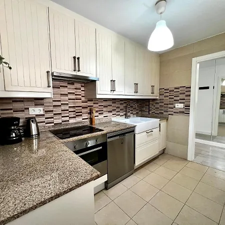 Con Encanto En Playa Apartmán